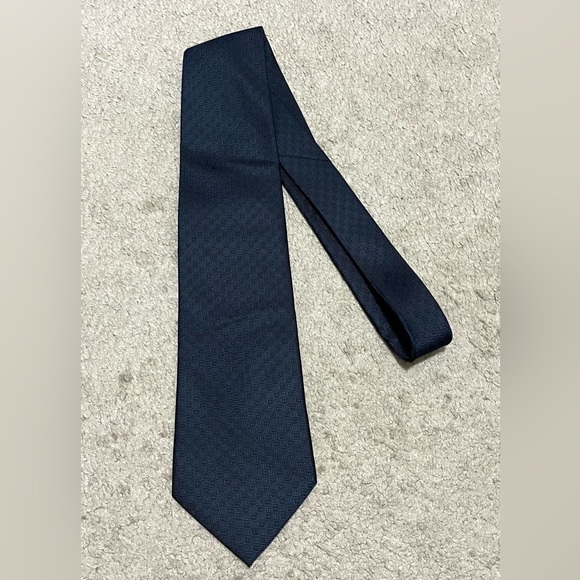 GUCCI Silk Tie Navy Blue Made in Italy - Picture 2 of 10